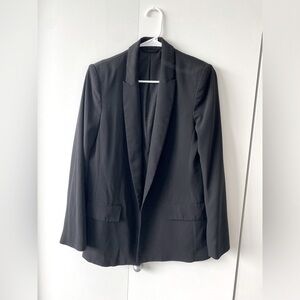 Simple black blazer, one of my work favorite!!!